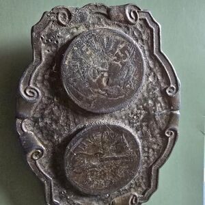 Vintage Metal Decorative Belt, buckle a commemorative.
Of elvis presley